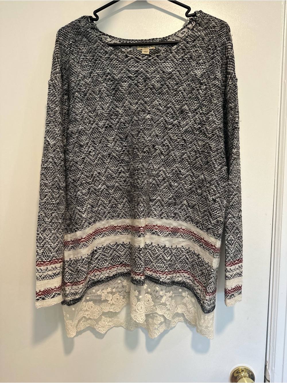 One World knit marled texture Sz: XL pullover sweater hi-low floral lace trim.